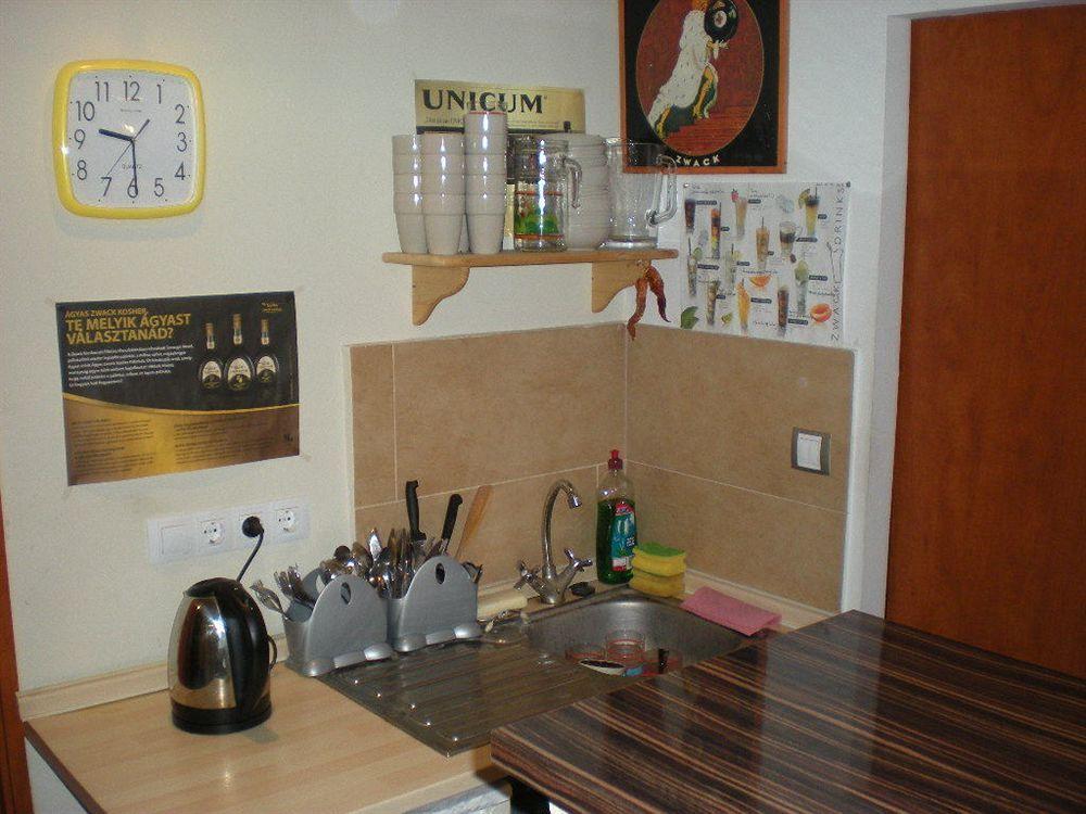 Elvis Guesthouse Budapest Ngoại thất bức ảnh