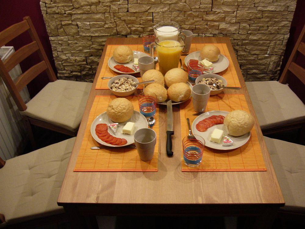 Elvis Guesthouse Budapest Ngoại thất bức ảnh