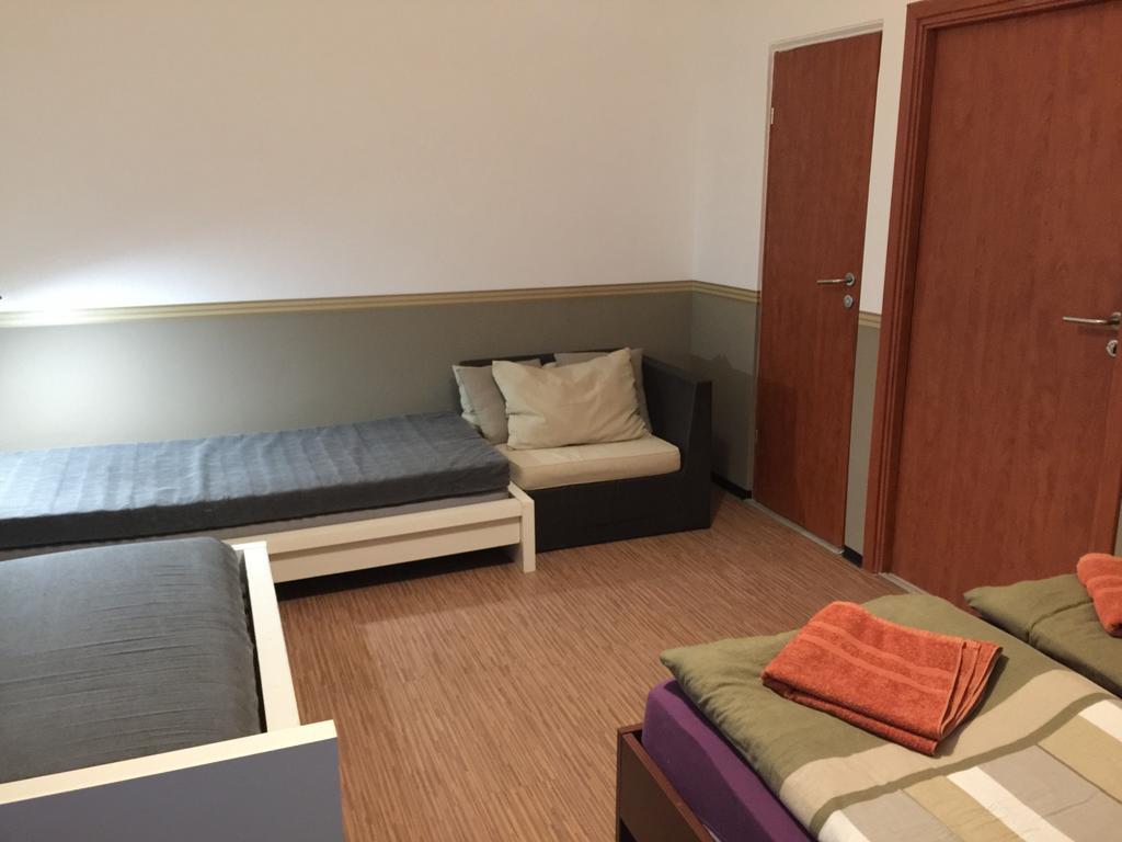 Elvis Guesthouse Budapest Ngoại thất bức ảnh