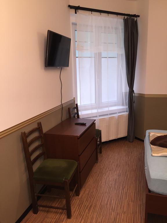 Elvis Guesthouse Budapest Ngoại thất bức ảnh