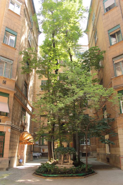 Elvis Guesthouse Budapest Ngoại thất bức ảnh